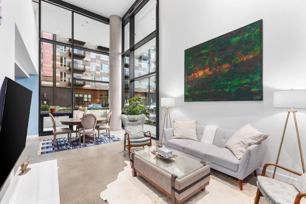 Airy And Open Corner Loft - 92 Walkscore Redmond Exterior foto
