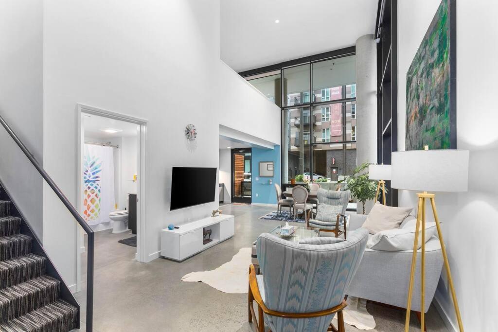 Airy And Open Corner Loft - 92 Walkscore Redmond Exterior foto